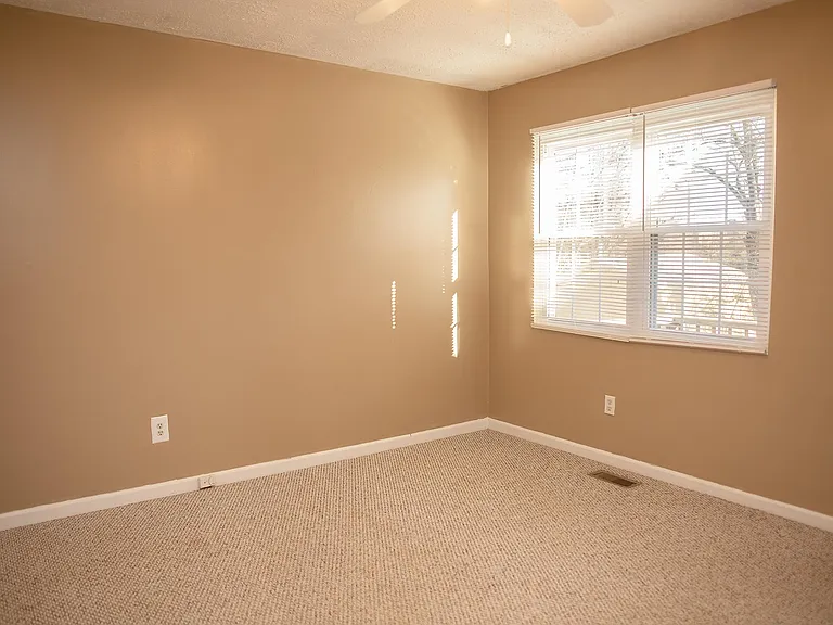 747 Sheridan Pl #40 — Photo 9