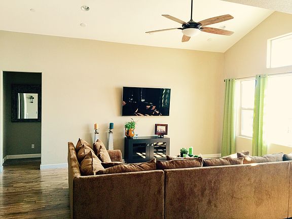 5th image of 4160 Volpaia Pl