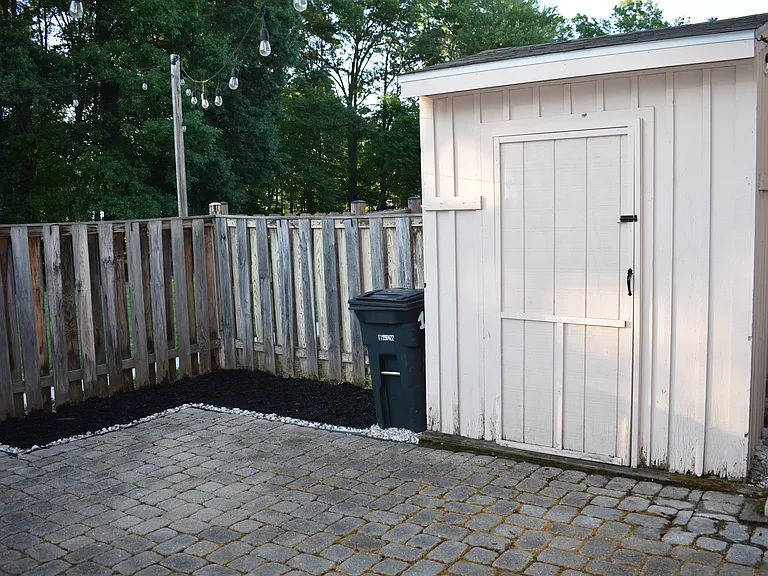 13351 Fones Pl — Photo 32