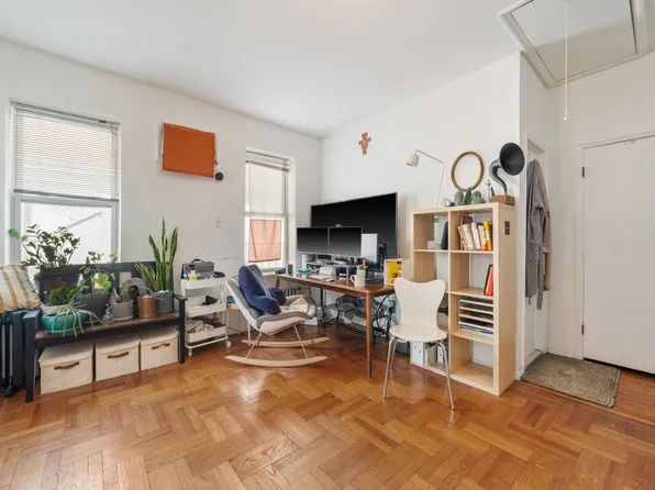 114 Terrace Place image 5 of 28