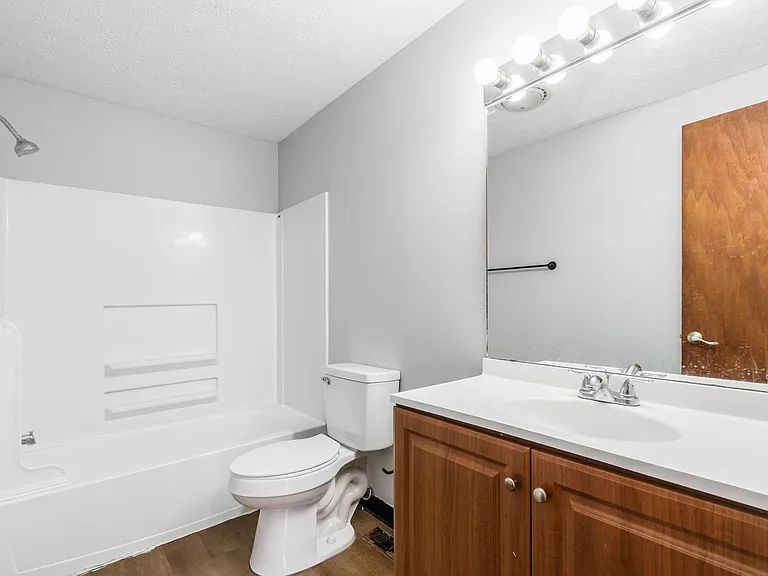 3399 Beachworth Dr — Photo 10