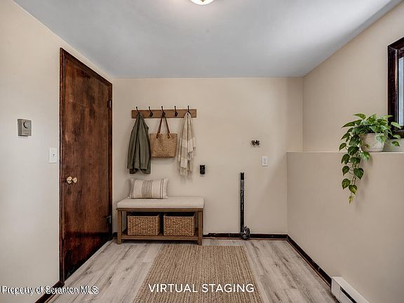 4th image of 815 Fig St
