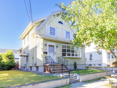 168 Forest Ave, Lyndhurst, NJ, 07071