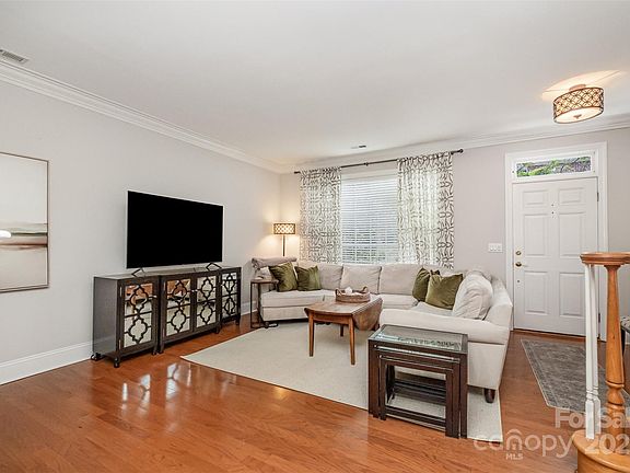 3rd image of 14457 Adair Manor Ct