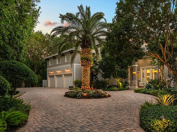 3rd image of 12 Caloosa Rd