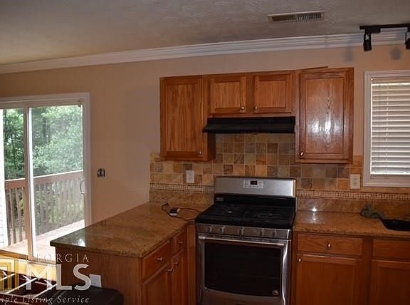 2nd image of 1865 Hillsprings Ln