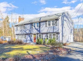 36 Meadowbrook Rd, Bedford, MA 01730