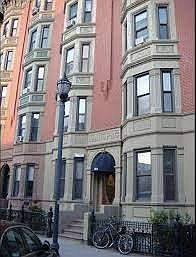 Beautiful historic 811 Washington Street