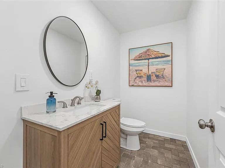 2736 Gulfview Dr — Photo 23