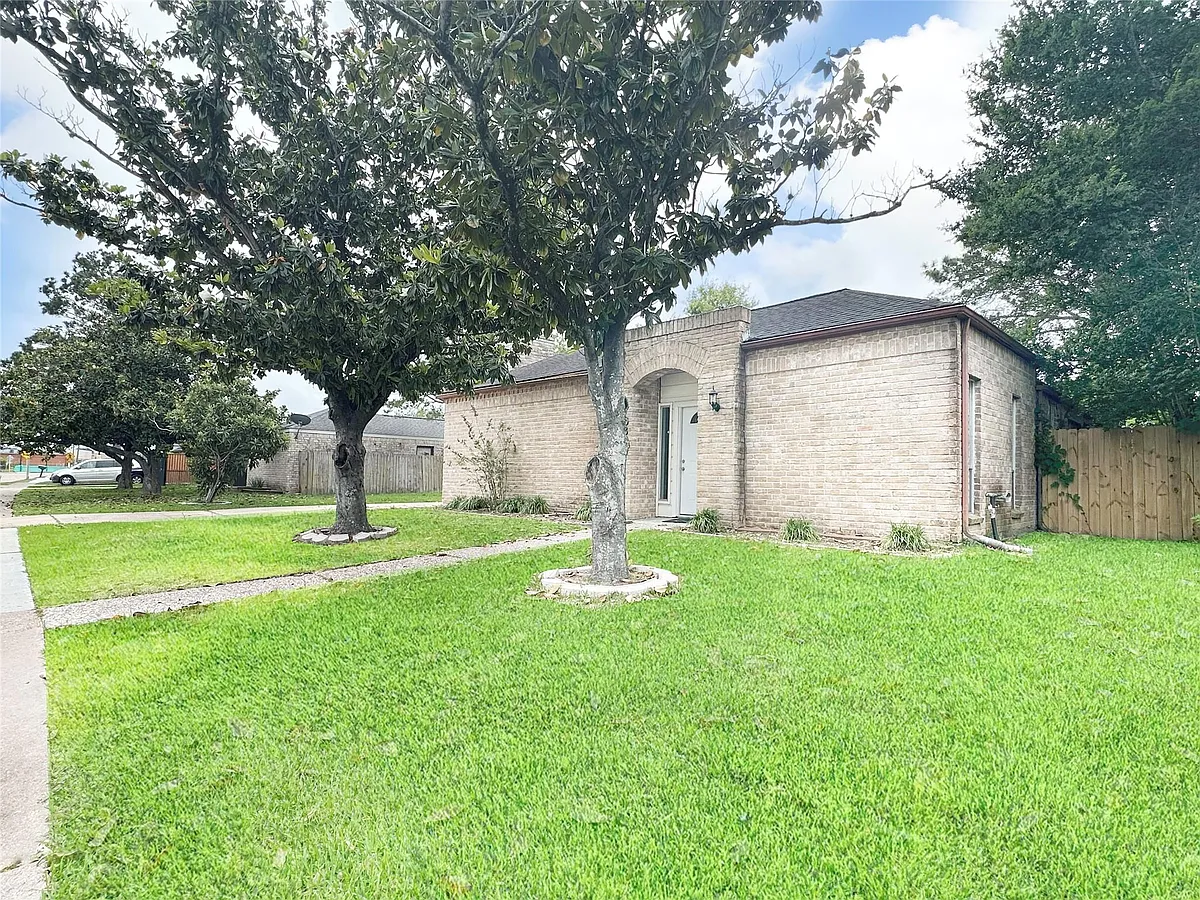 Building Photo - 6806 Winkleman Rd