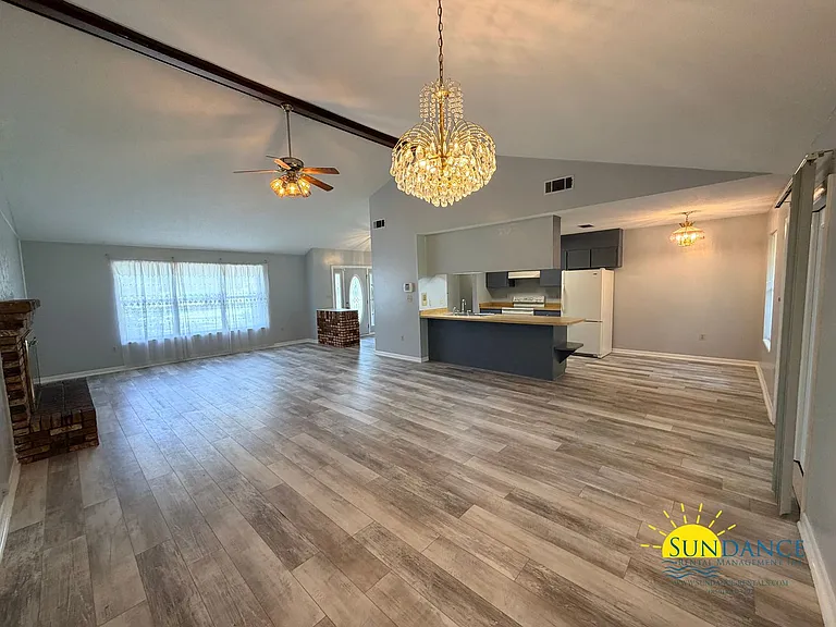713 Trowbridge Ave — Photo 4