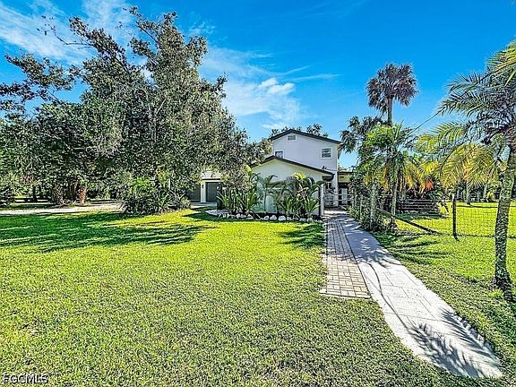 3rd image of 1409 Lavilla Rd