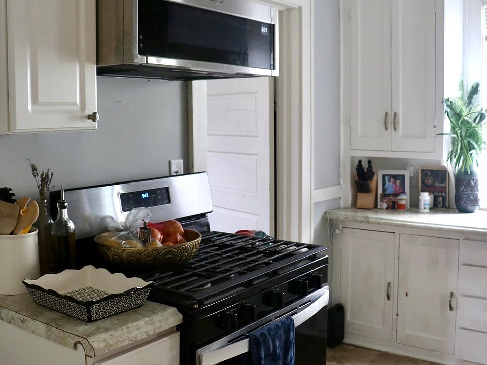 Kitchen (New Appliances)