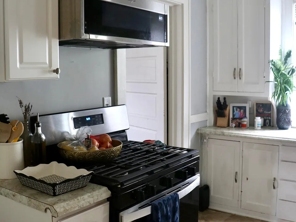 Kitchen (New Appliances)