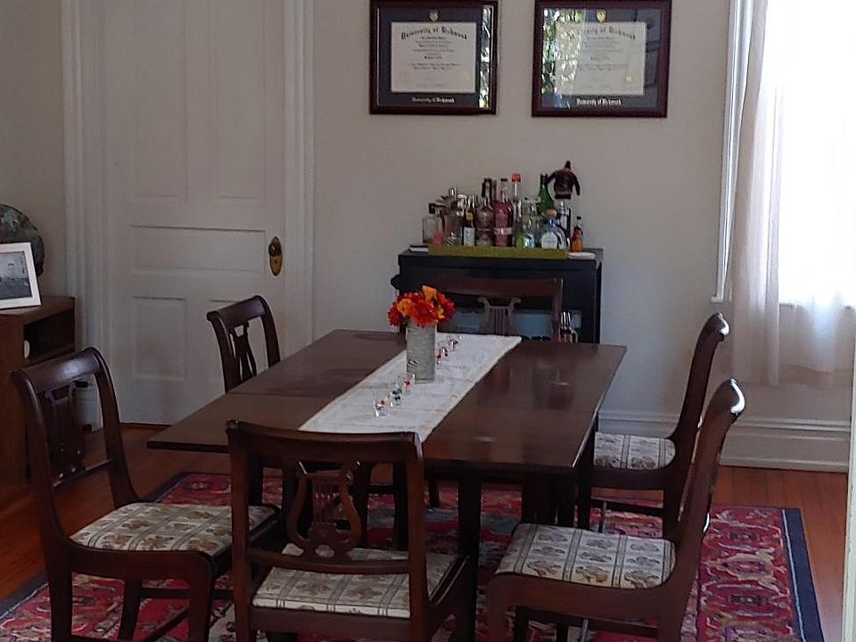 Dining room/optional bedroom