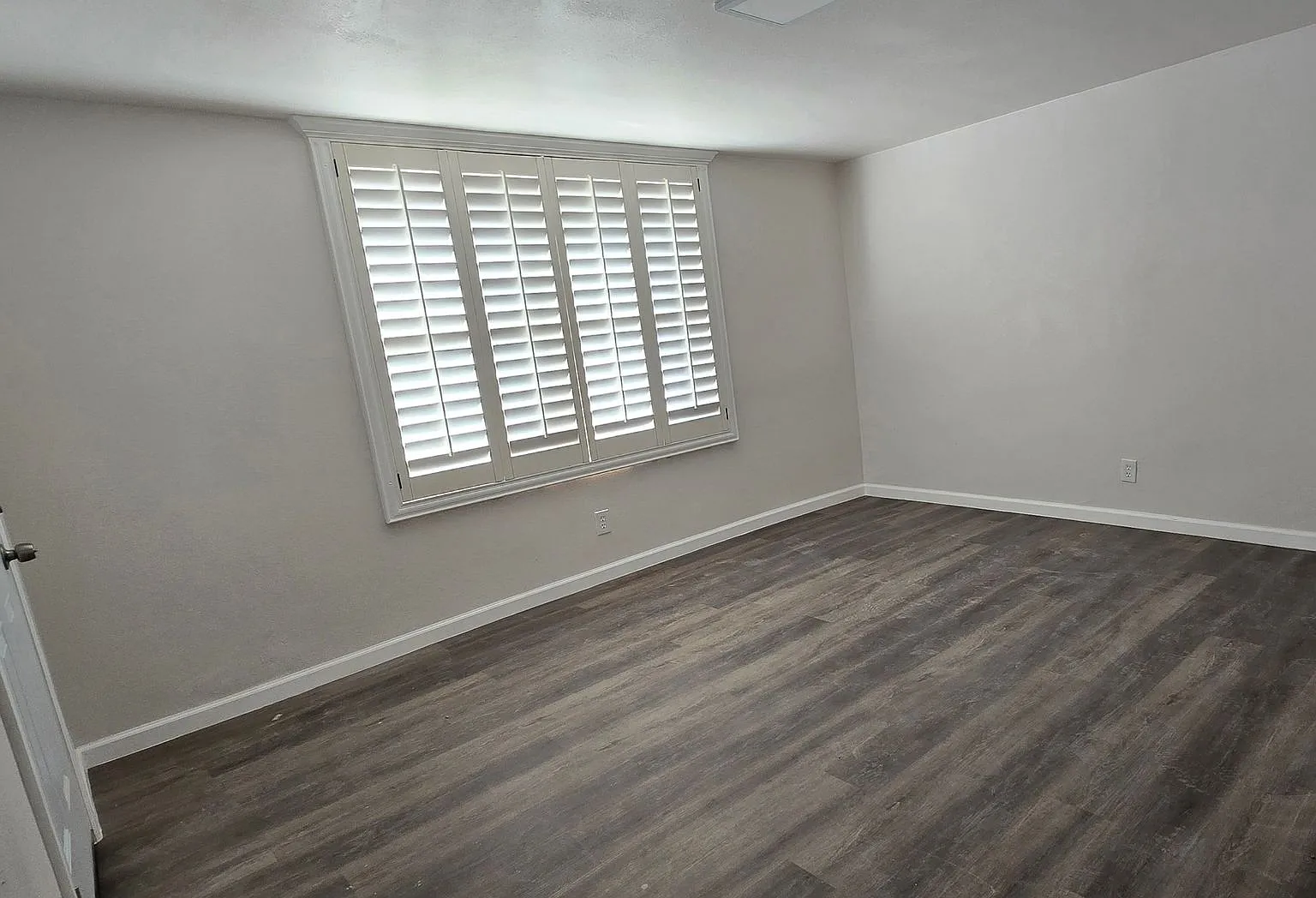 Clems Road Apartments — Photo 2