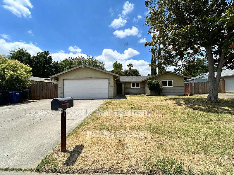 1st image of 3609 Huntsman Dr