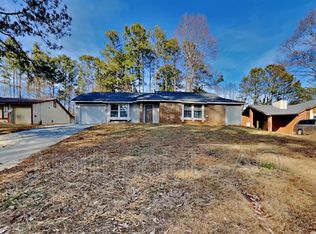 2443 Leslie Brook Dr, Decatur, GA 30035