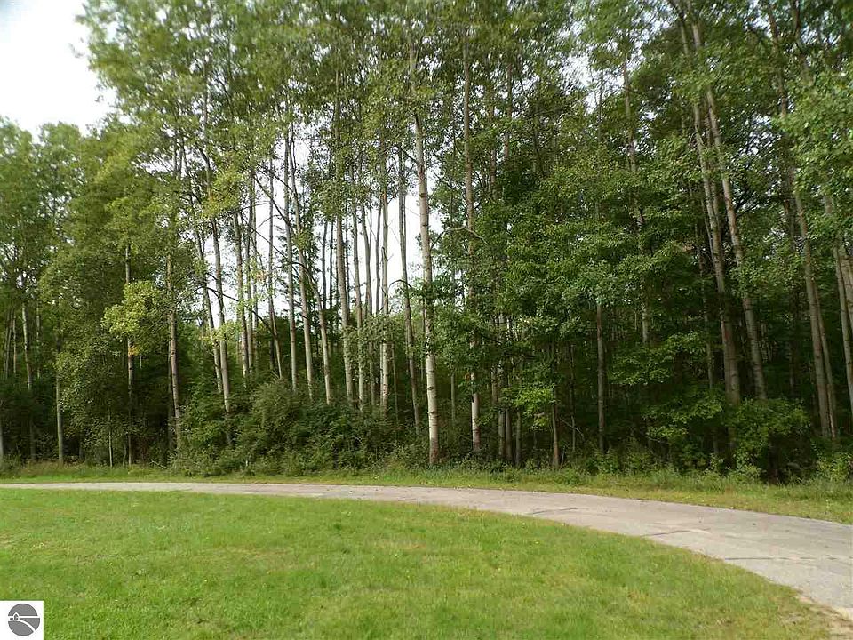 1st image of 2003 Granada Ct Lot 120