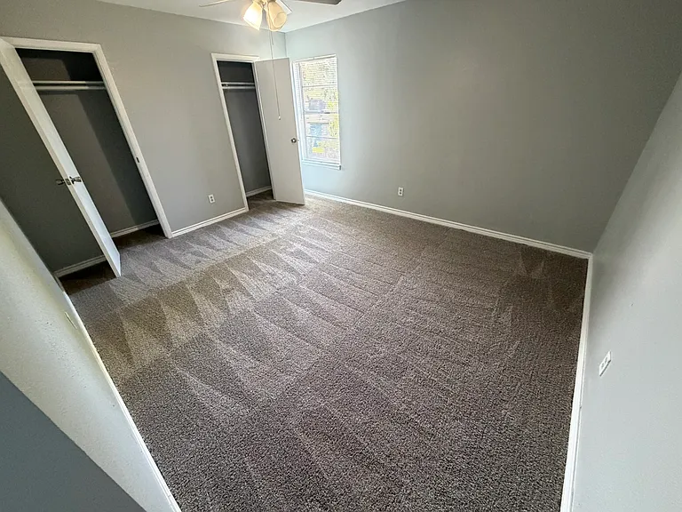 4602 Orange Cir N — Photo 12