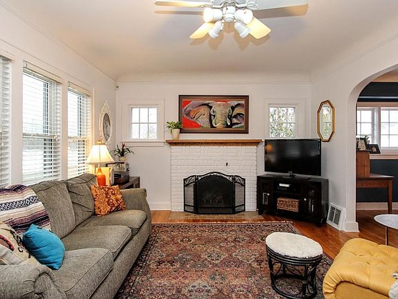 5th image of 2329 Paris Ave SE