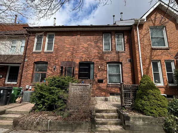 72 Wychcrest Ave, Toronto, ON M6G 3X7