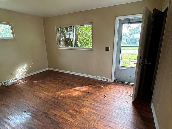 3rd image of 2719 Branch Rd