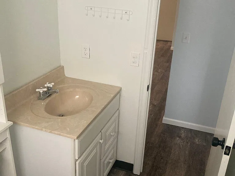 322 Washington St #2 — Photo 8