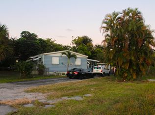 88 Sleepy Hollow Dr, West Palm Beach, FL 33415