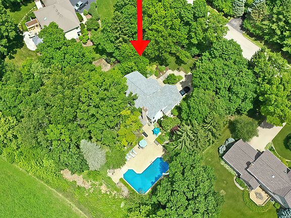 4th image of 8919 Tahoe Ln