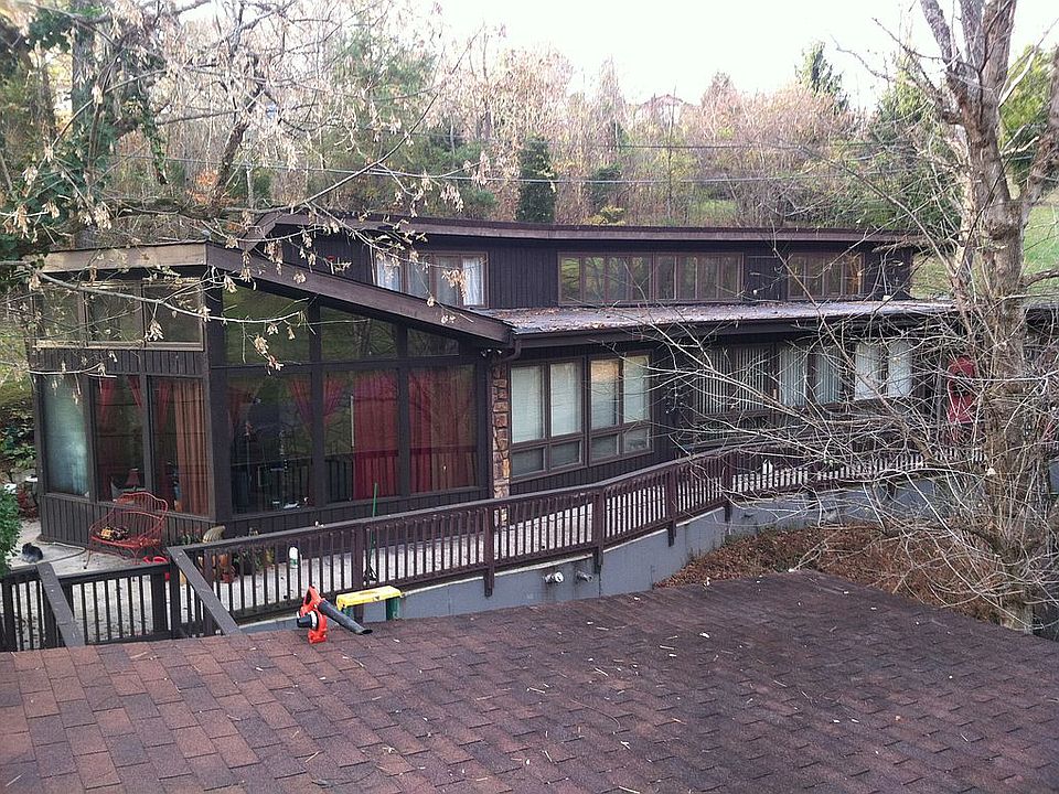 1st image of 980 Cooks Valley Rd