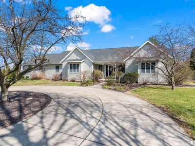 5930 N Lake Rd, Springfield, IL, 62711