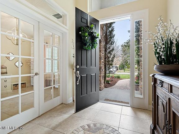 3rd image of 70 GLENALBY Place
