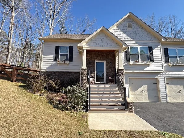 115 W Woods Dr, Dahlonega, GA 30533