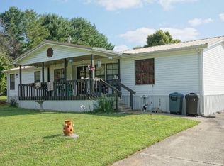 605 Cumberland Dr, Bronston, KY 42518