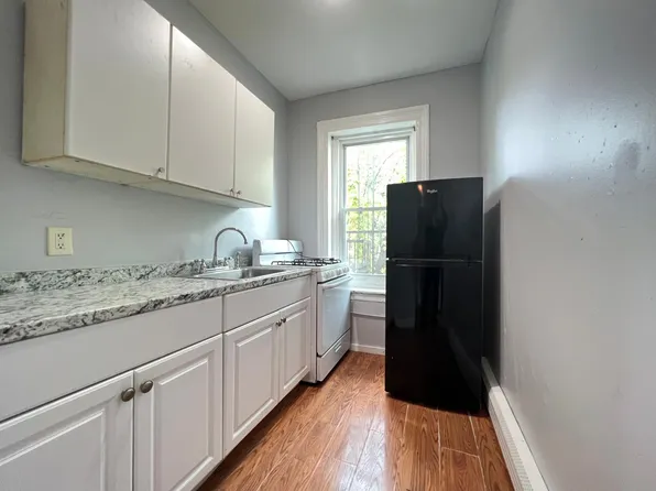 364 Bergen Avenue image 1 of 5