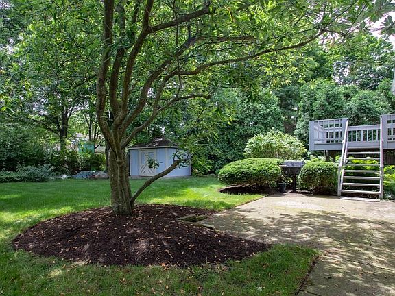3rd image of 4547 Camellia Ln