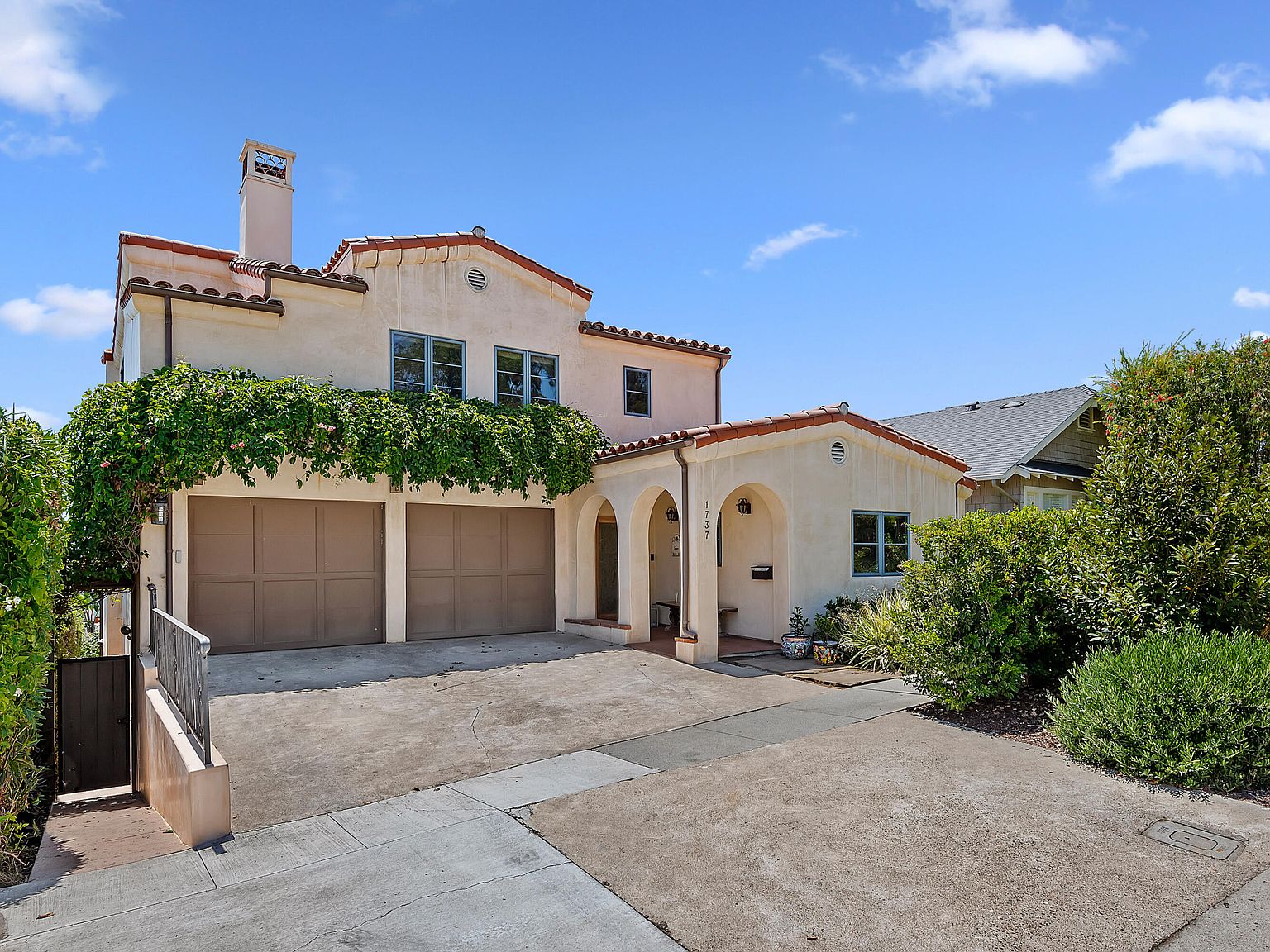 1737 Loma St, Santa Barbara, CA 93103 Zillow
