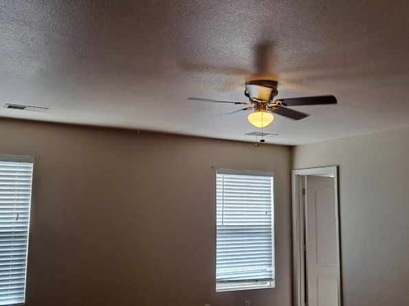 3804 Rolling Meadows Dr NE