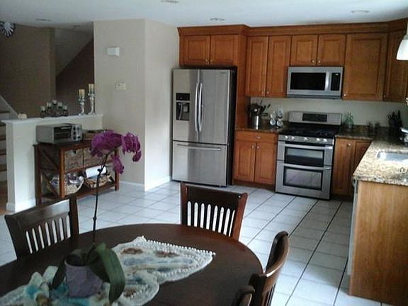 3rd image of 69 12th Ave #69