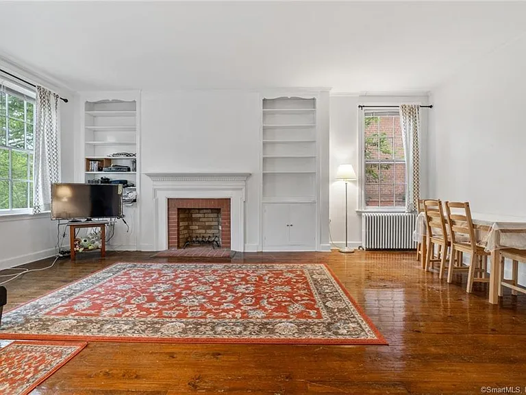 239 Bradley St #2 — Photo 2