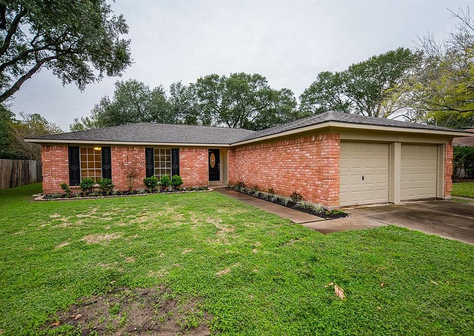 1st image of 22811 Goldstone Dr