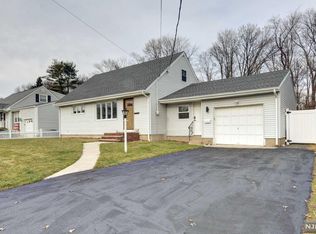23 Hamilton Ave, Wayne, NJ 07470