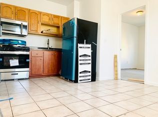 331 Shepherd Ave #3R, Brooklyn, NY 11208