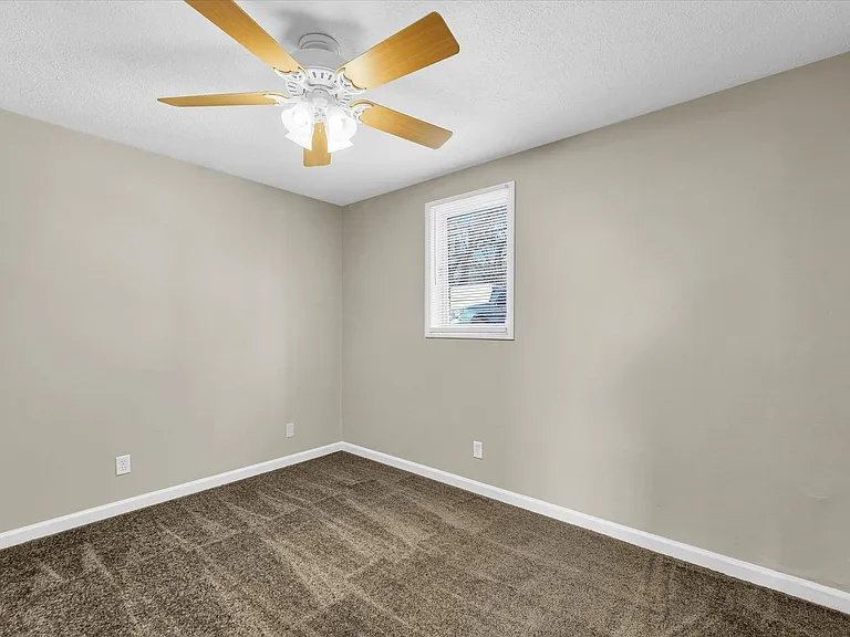 308 College Park Dr — Photo 23