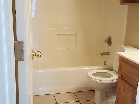 4th image of 4604 John David Dr APT A