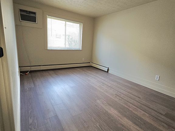 5th image of 3624 Westwood Northern Blvd