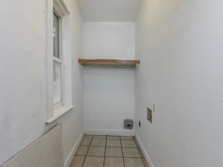 266 S 900 W #266 — Photo 13