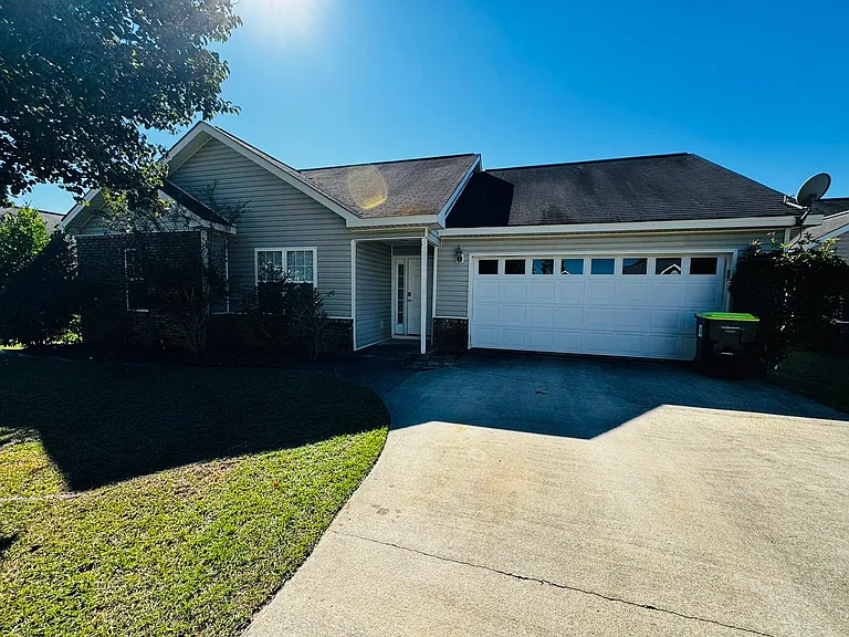203 Camelot Pl — Photo 3