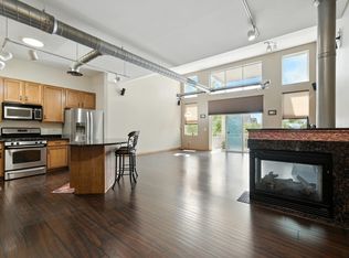 1716 Simms St, Aurora, IL 60504